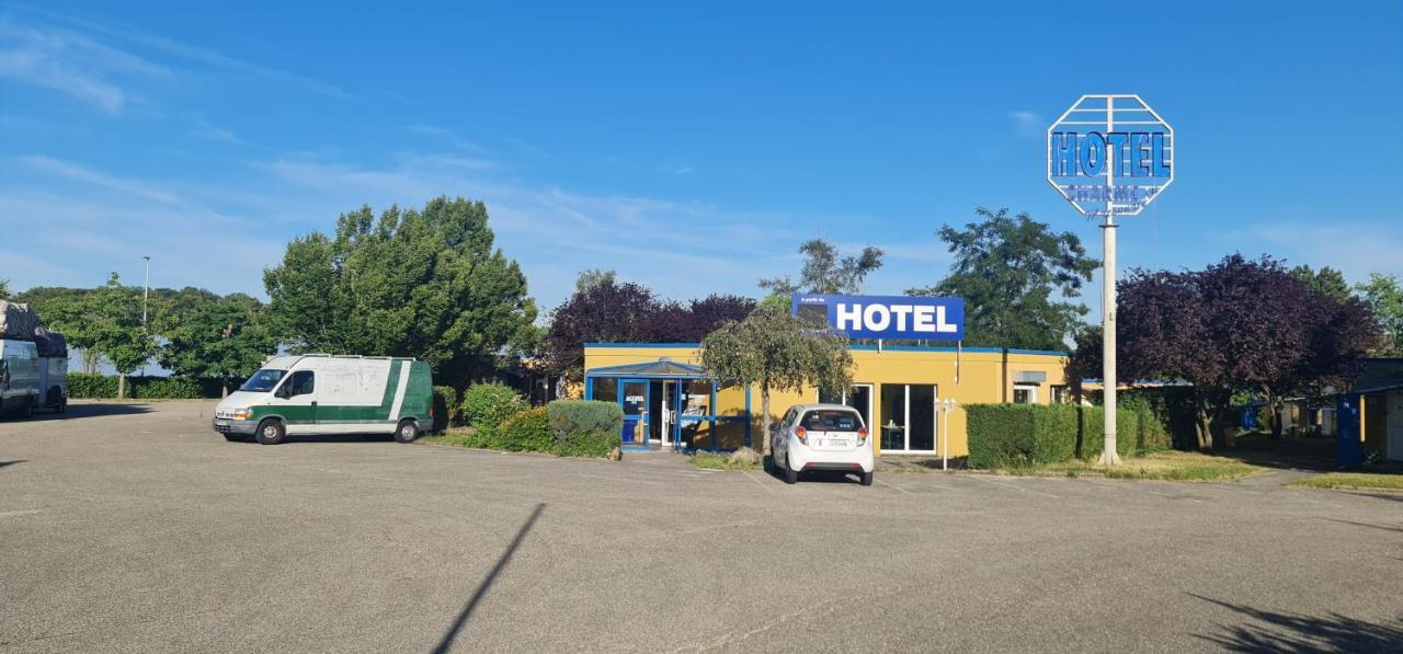 Hotel Charme en Maconnais à Saint-Jean-le-Priche Extérieur photo