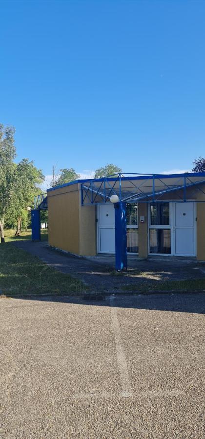 Hotel Charme en Maconnais à Saint-Jean-le-Priche Extérieur photo